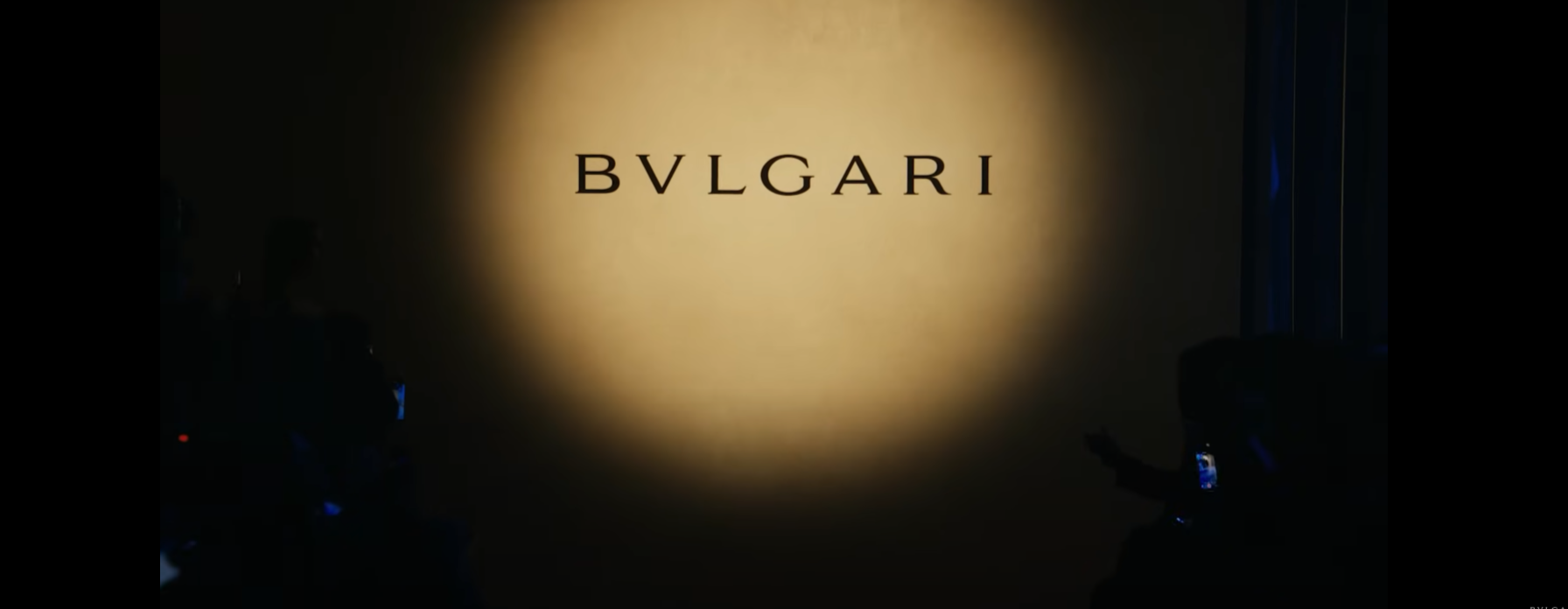 Cargar video: 